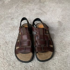 Men’s Earth Spirit Sandals Excellent Condition
